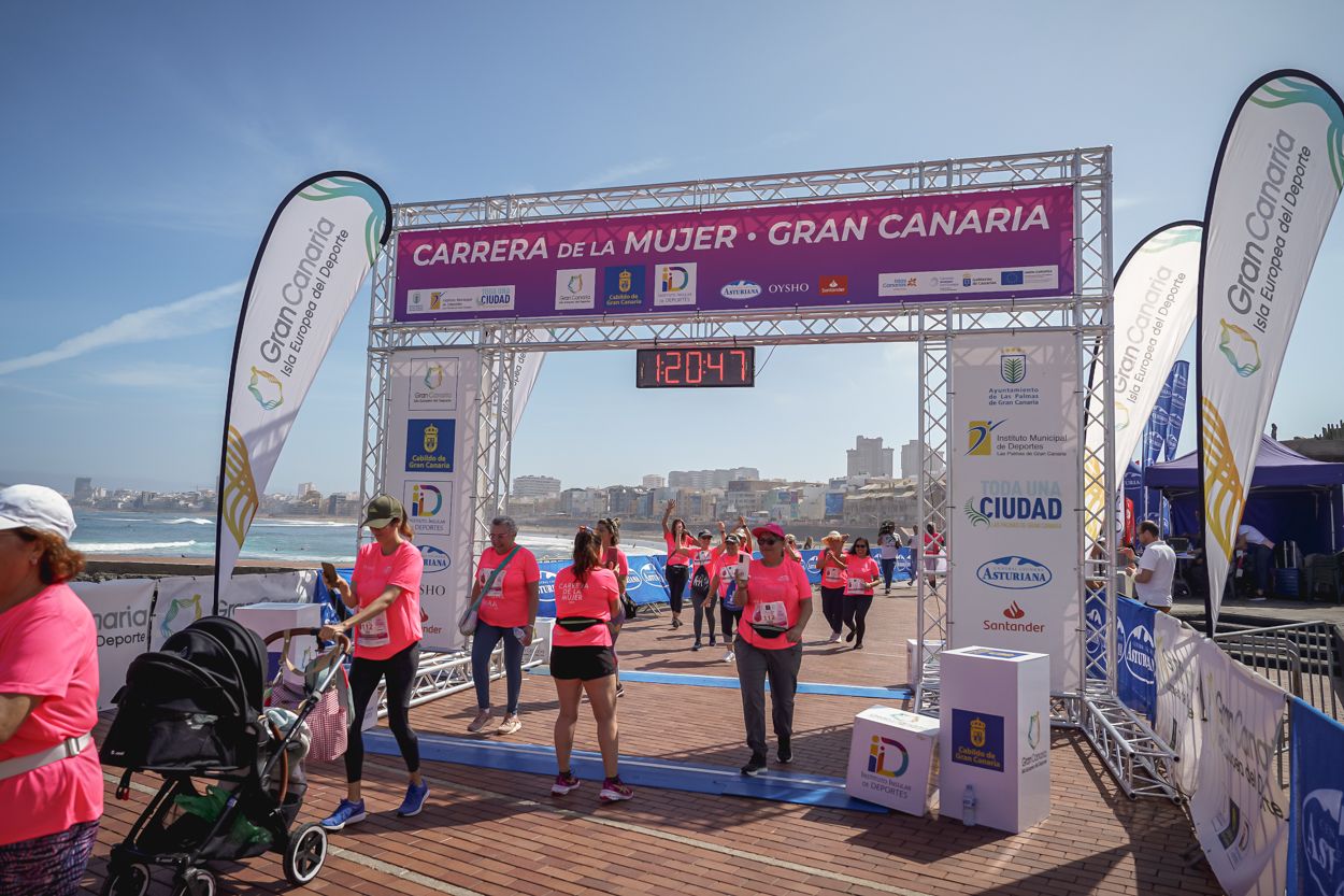 Las fotos de meta de la Carrera de la Mujer de Gran Canaria 12 19 57 15701 O