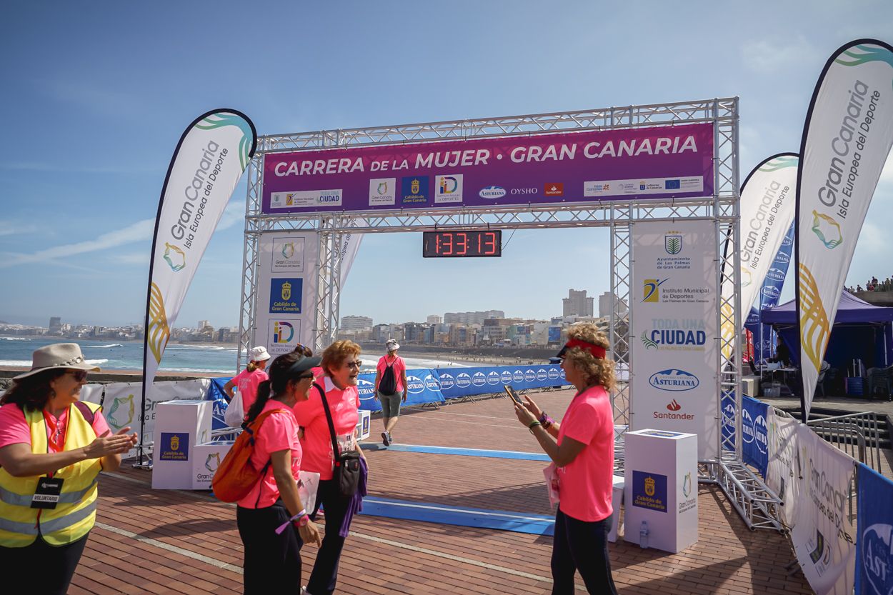 Las fotos de meta de la Carrera de la Mujer de Gran Canaria 12 32 24 15701 O