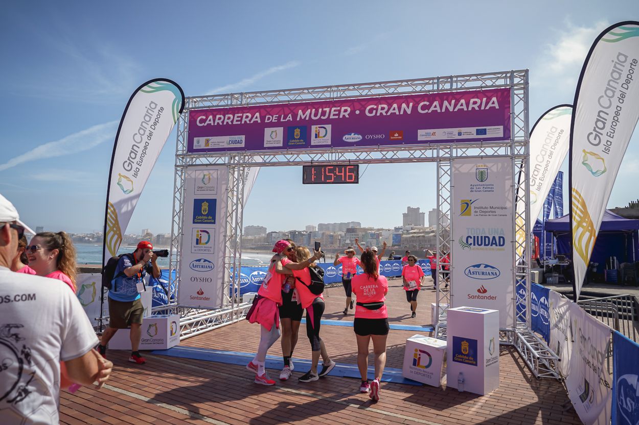 Las fotos de meta de la Carrera de la Mujer de Gran Canaria 12 14 57 15701 O