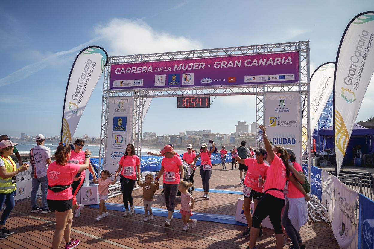 Las fotos de meta de la Carrera de la Mujer de Gran Canaria 12 04 52 15701 O