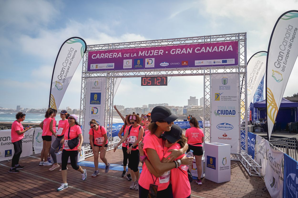 Las fotos de meta de la Carrera de la Mujer de Gran Canaria 11 50 38 15701 O