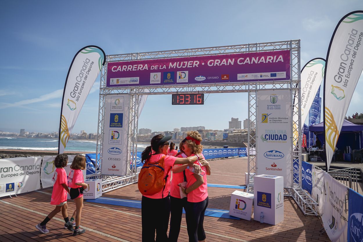 Las fotos de meta de la Carrera de la Mujer de Gran Canaria 12 32 27 15701 O