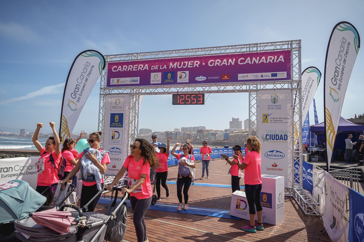 Las fotos de meta de la Carrera de la Mujer de Gran Canaria 12 25 04 15701 O