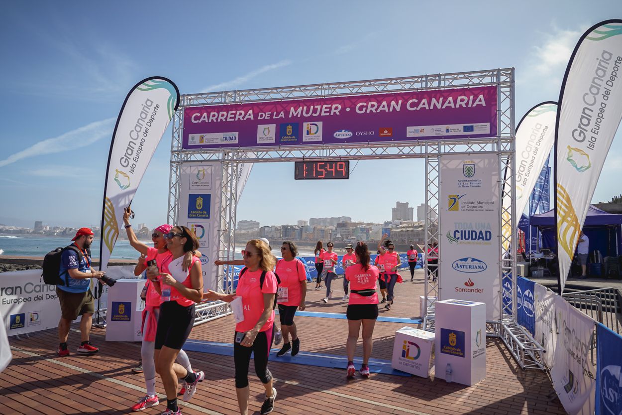 Las fotos de meta de la Carrera de la Mujer de Gran Canaria 12 15 00 15701 O