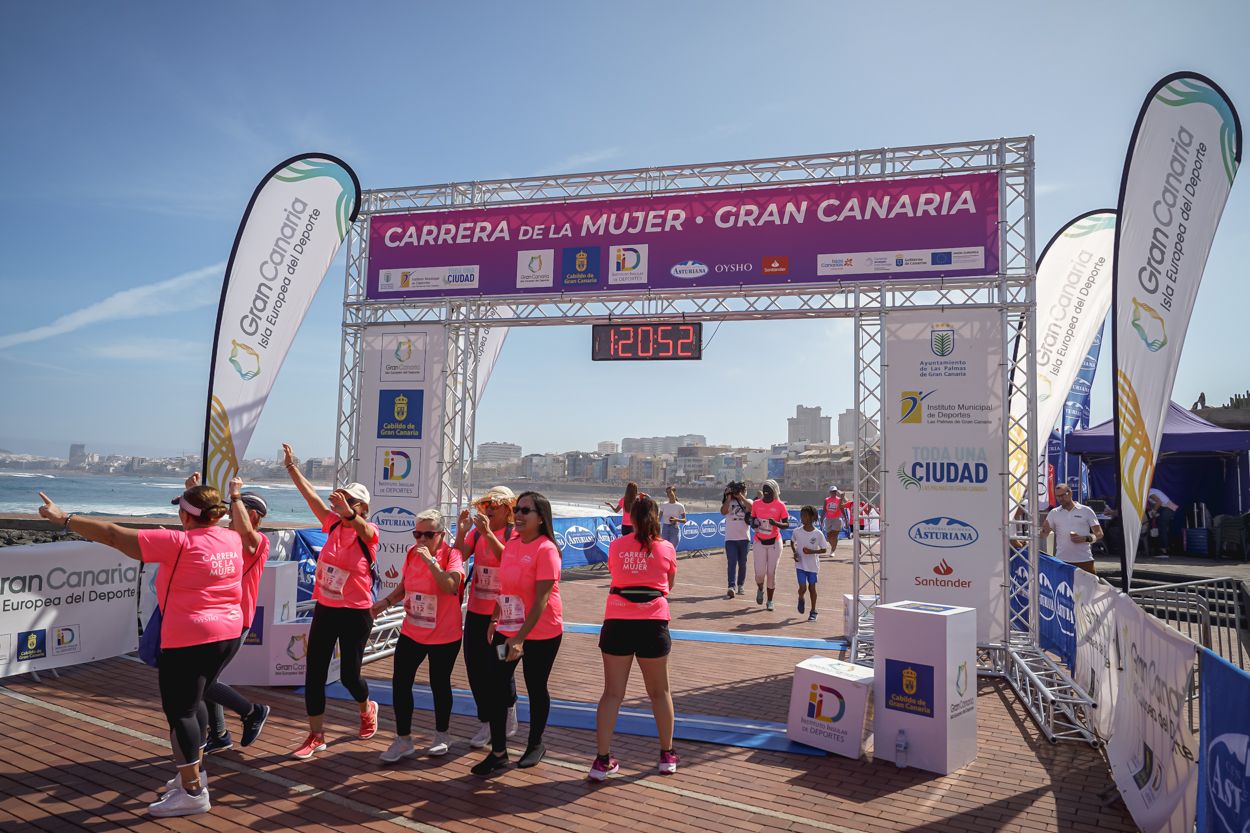 Las fotos de meta de la Carrera de la Mujer de Gran Canaria 12 20 03 15701 O