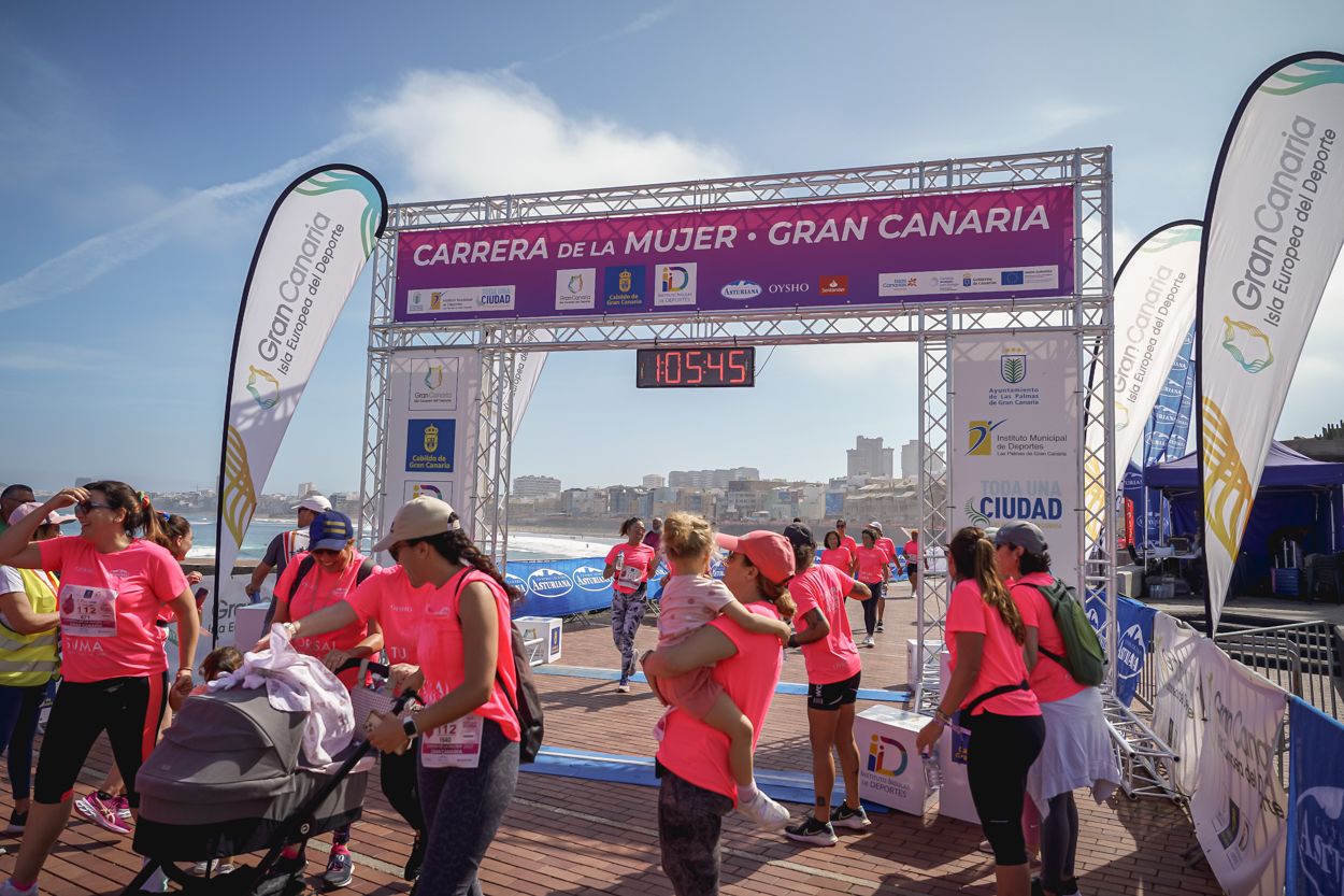 Las fotos de meta de la Carrera de la Mujer de Gran Canaria 12 04 56 15701 O