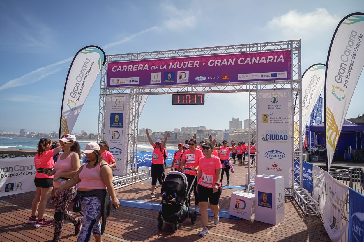 Las fotos de meta de la Carrera de la Mujer de Gran Canaria 12 09 57 15701 O
