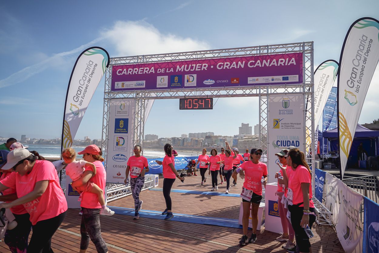 Las fotos de meta de la Carrera de la Mujer de Gran Canaria 12 04 58 15701 O