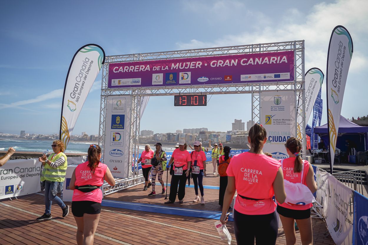 Las fotos de meta de la Carrera de la Mujer de Gran Canaria 12 30 11 15701 O