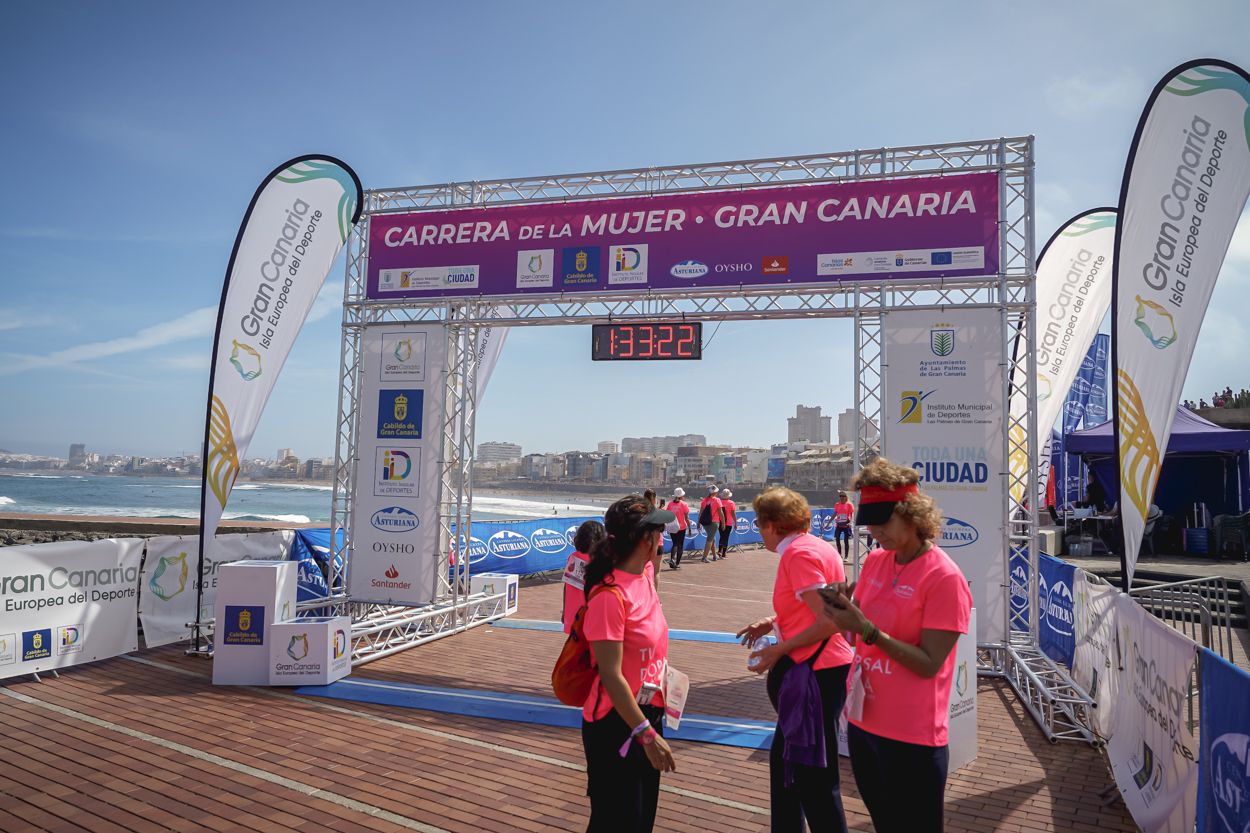Las fotos de meta de la Carrera de la Mujer de Gran Canaria 12 32 33 15701 O