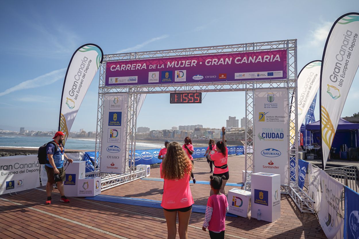 Las fotos de meta de la Carrera de la Mujer de Gran Canaria 12 15 06 15701 O