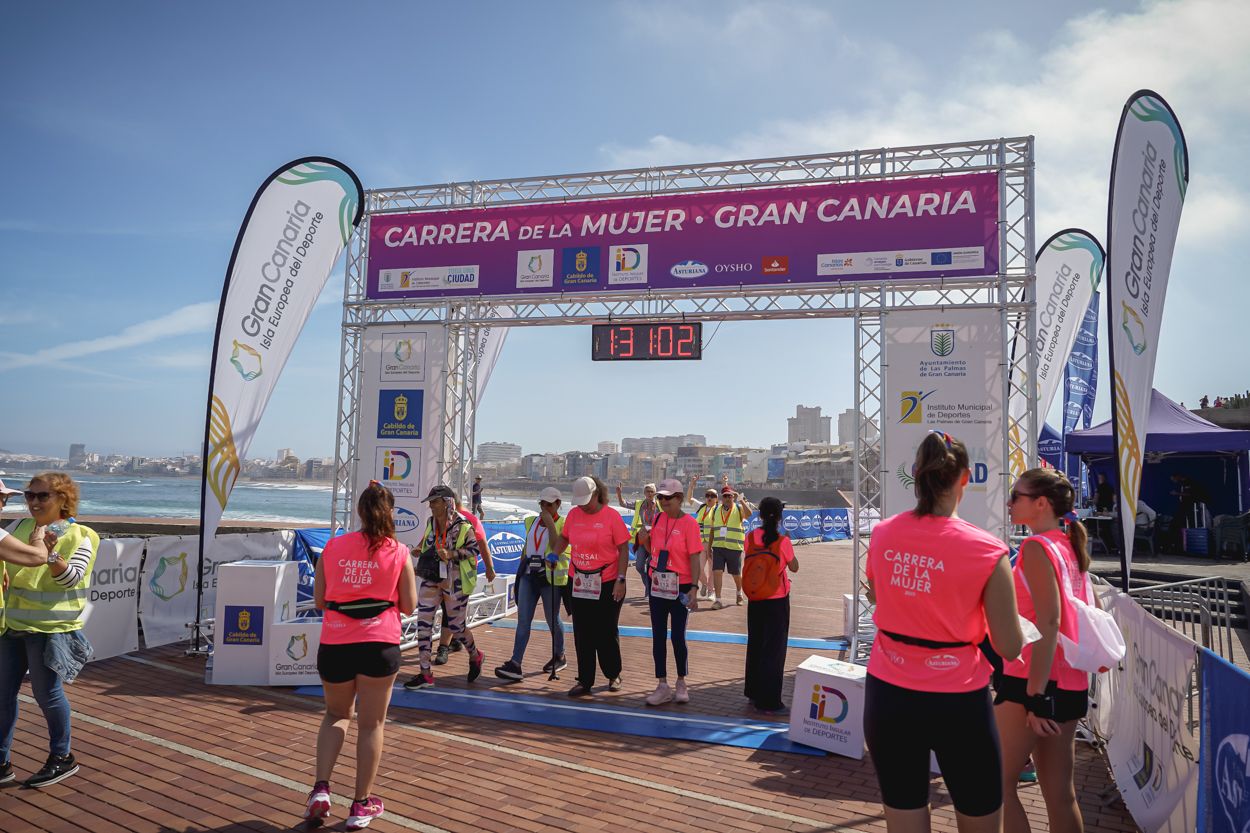 Las fotos de meta de la Carrera de la Mujer de Gran Canaria 12 30 12 15701 O