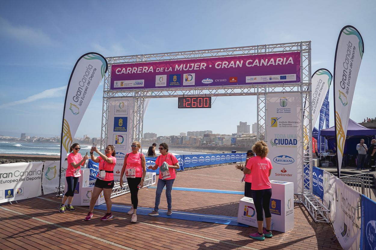 Las fotos de meta de la Carrera de la Mujer de Gran Canaria 12 25 11 15701 O