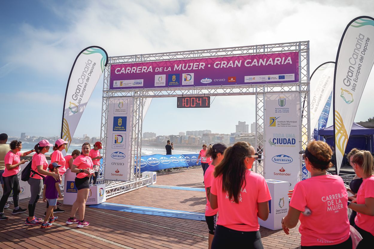 Las fotos de meta de la Carrera de la Mujer de Gran Canaria 11 59 58 15701 O