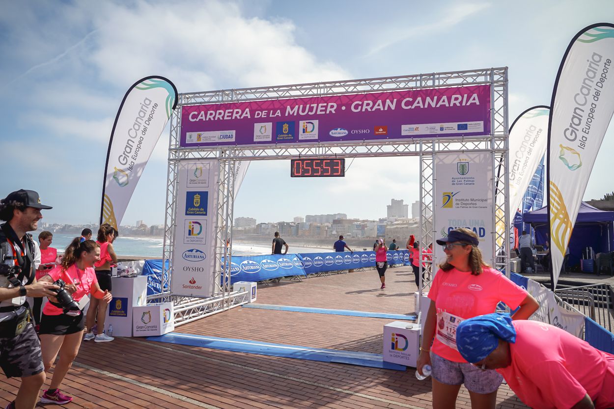 Las fotos de meta de la Carrera de la Mujer de Gran Canaria 11 55 04 15701 O