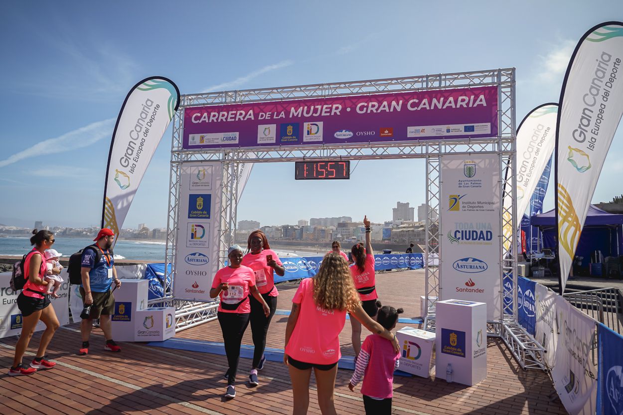 Las fotos de meta de la Carrera de la Mujer de Gran Canaria 12 15 08 15701 O