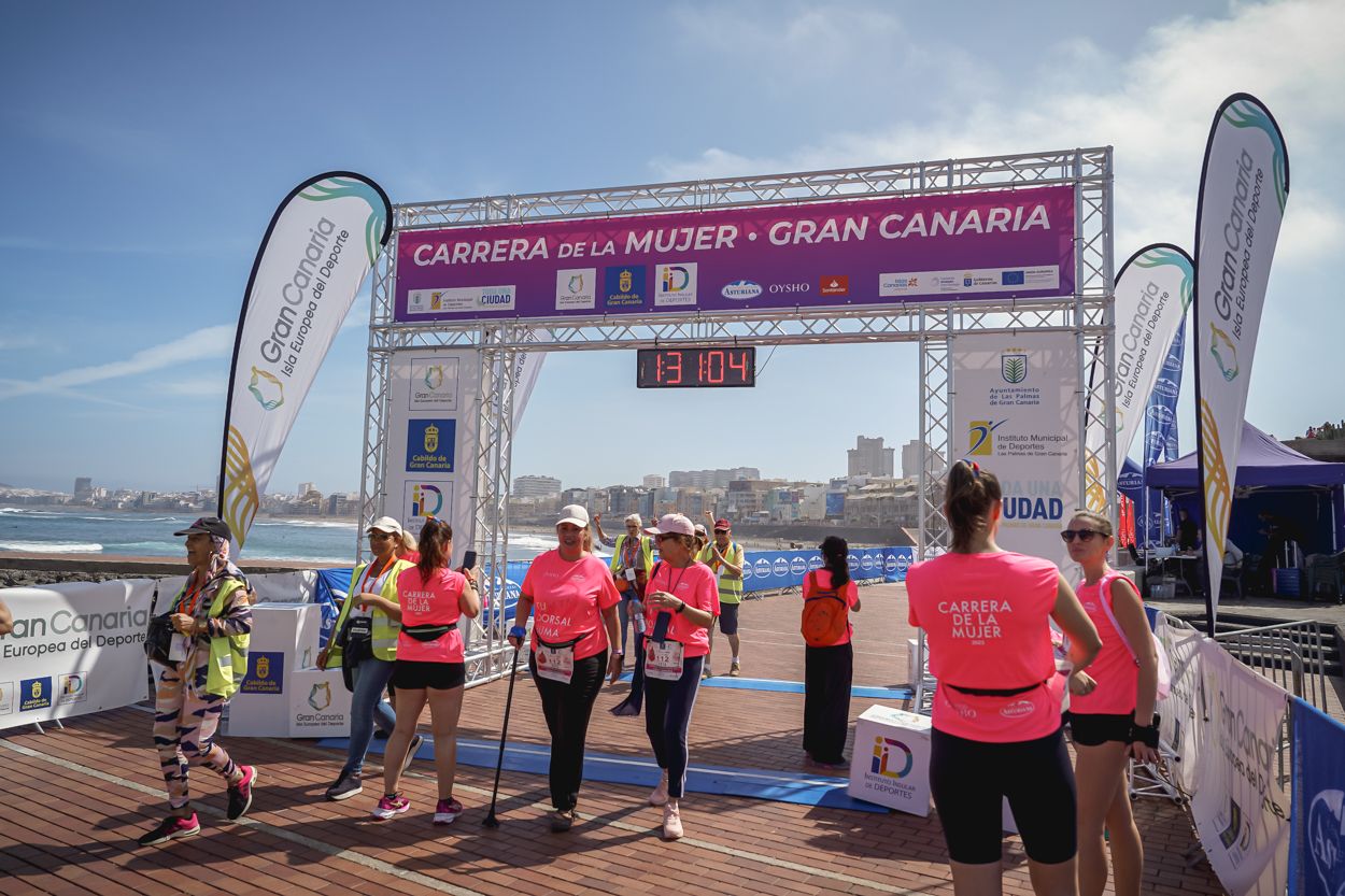 Las fotos de meta de la Carrera de la Mujer de Gran Canaria 12 30 14 15701 O