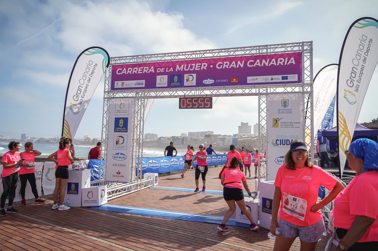 Las fotos de meta de la Carrera de la Mujer de Gran Canaria 11 55 06 15701 O
