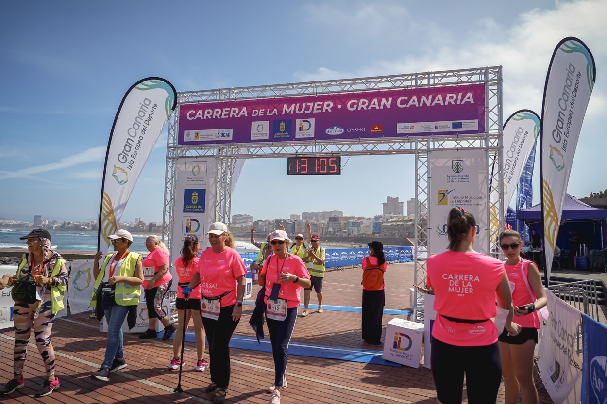 Las fotos de meta de la Carrera de la Mujer de Gran Canaria 12 30 15 15701 O