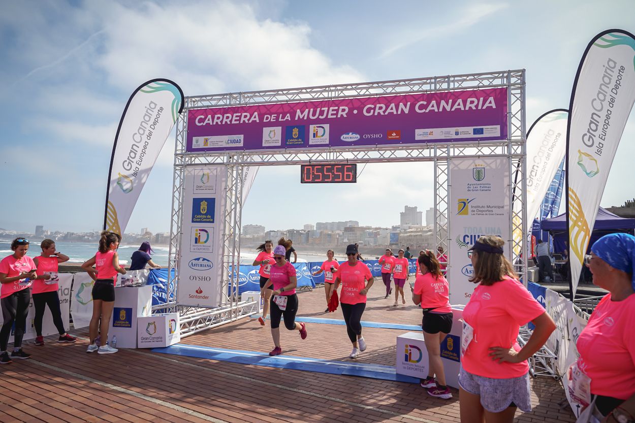 Las fotos de meta de la Carrera de la Mujer de Gran Canaria 11 55 07 15701 O