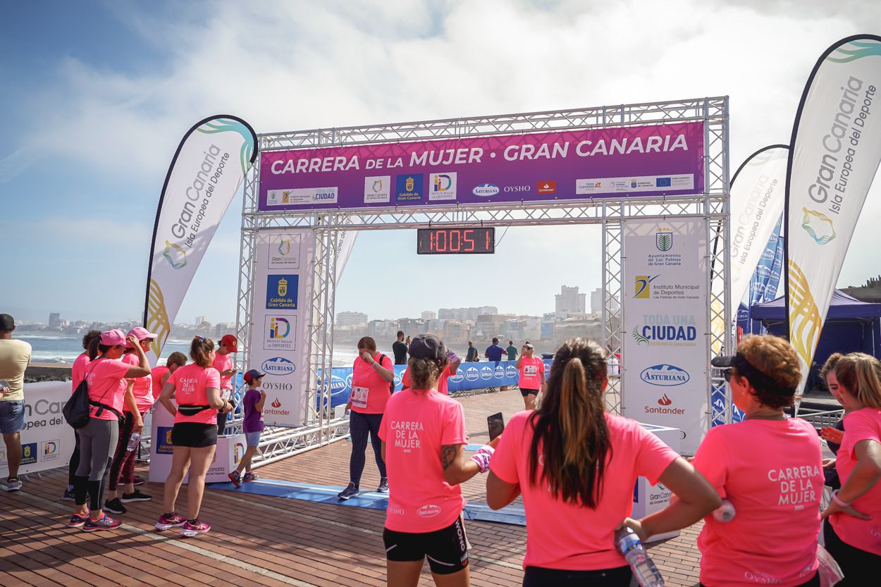 Las fotos de meta de la Carrera de la Mujer de Gran Canaria 12 00 02 15701 O
