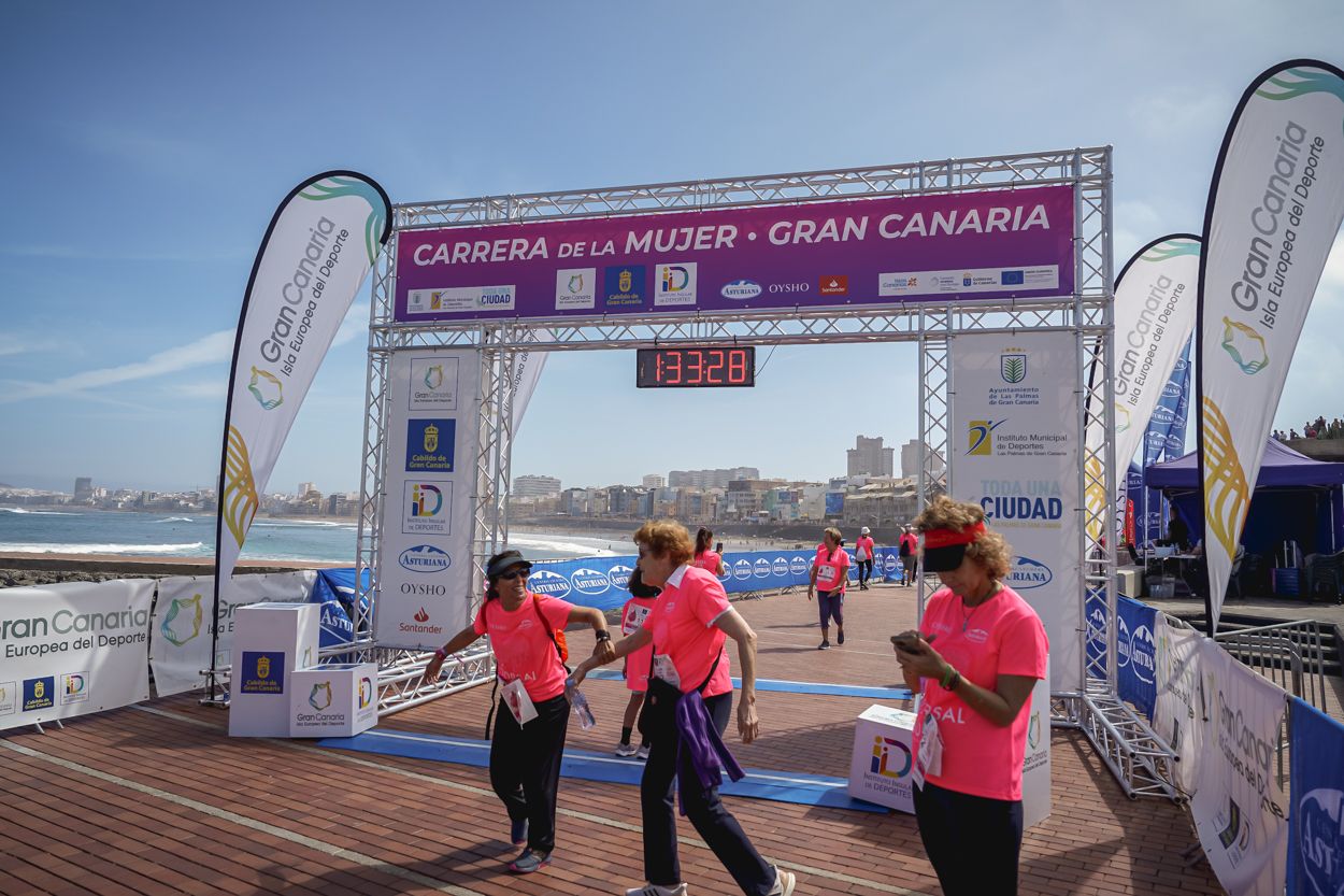 Las fotos de meta de la Carrera de la Mujer de Gran Canaria 12 32 39 15701 O