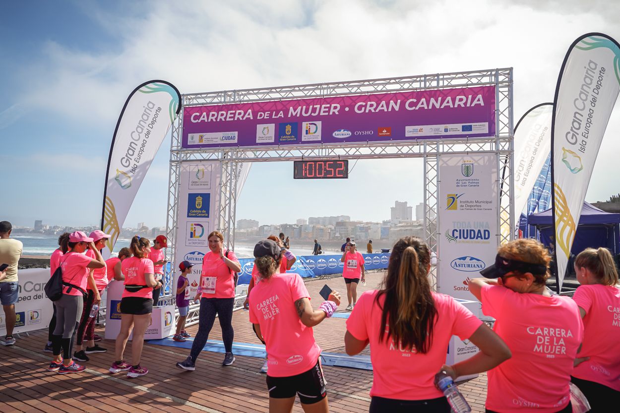 Las fotos de meta de la Carrera de la Mujer de Gran Canaria 12 00 03 15701 O