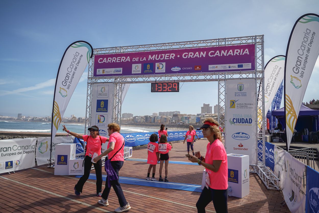 Las fotos de meta de la Carrera de la Mujer de Gran Canaria 12 32 40 15701 O