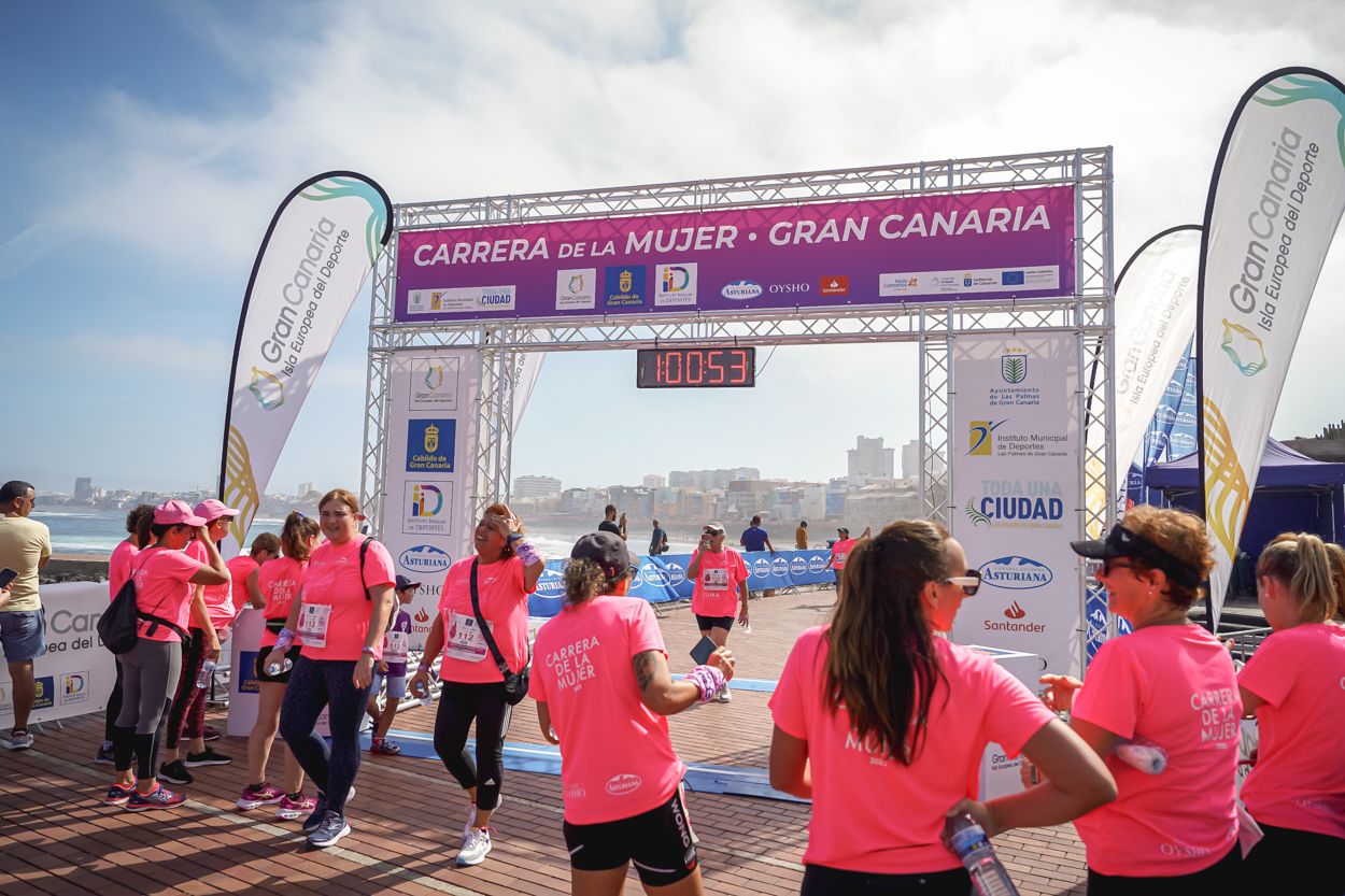 Las fotos de meta de la Carrera de la Mujer de Gran Canaria 12 00 04 15701 O