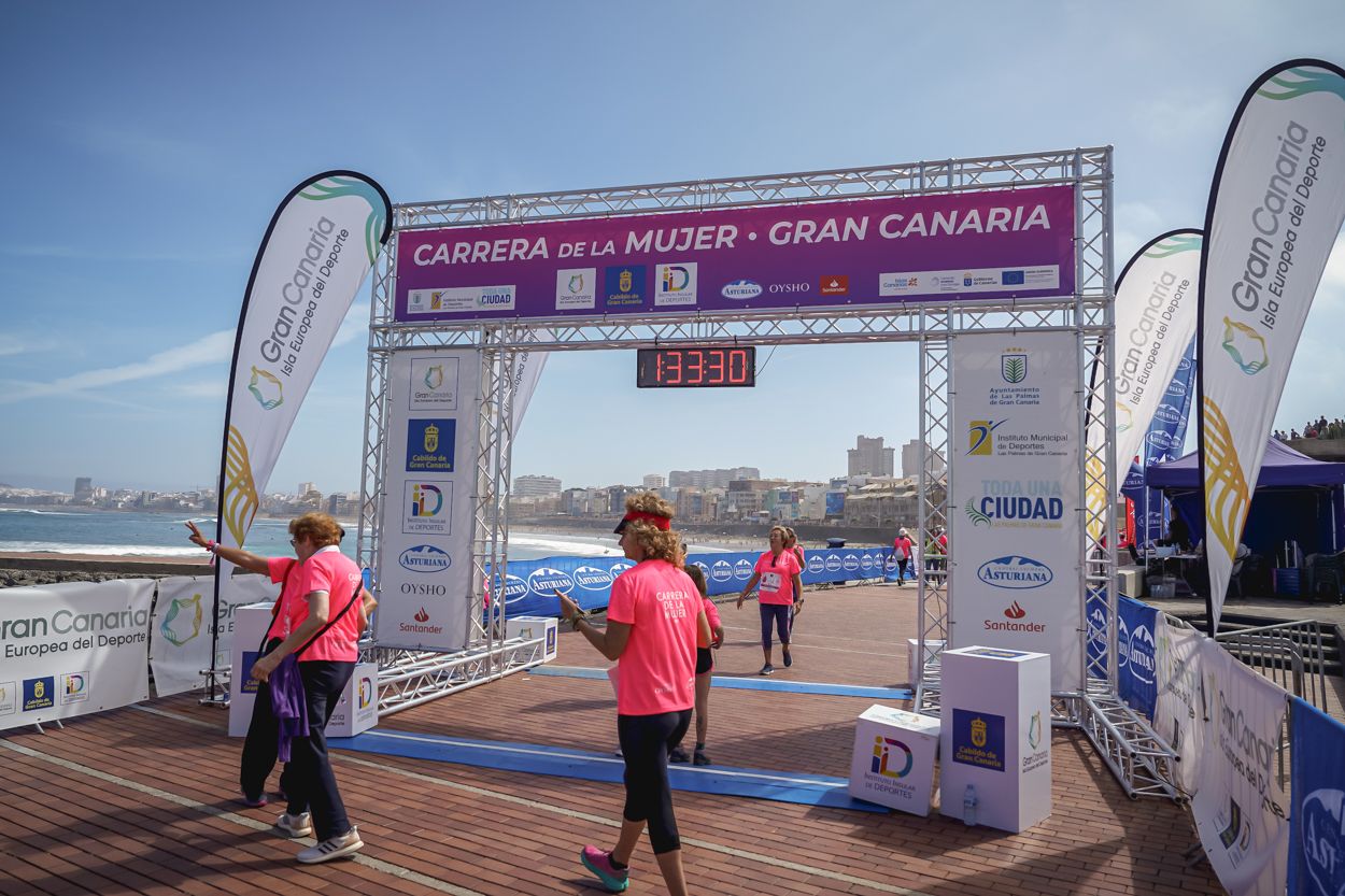Las fotos de meta de la Carrera de la Mujer de Gran Canaria 12 32 41 15701 O