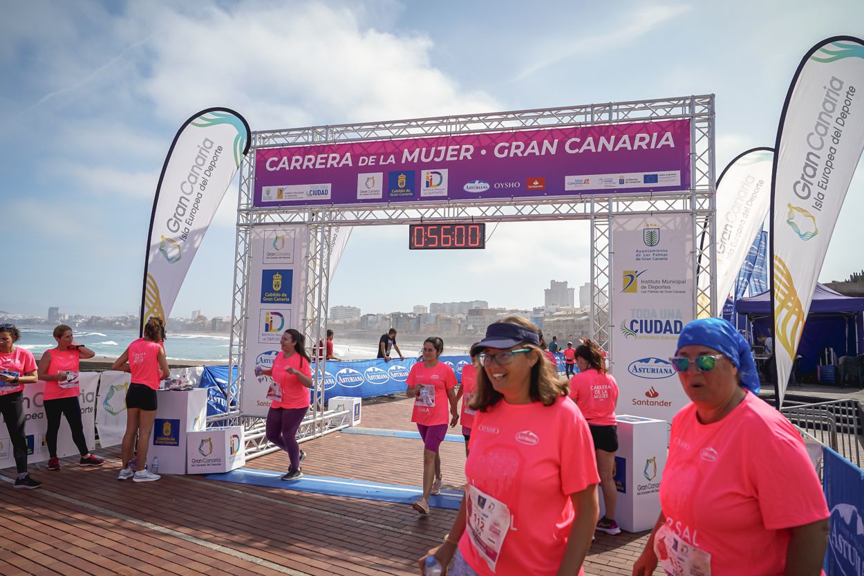 Las fotos de meta de la Carrera de la Mujer de Gran Canaria 11 55 11 15701 O