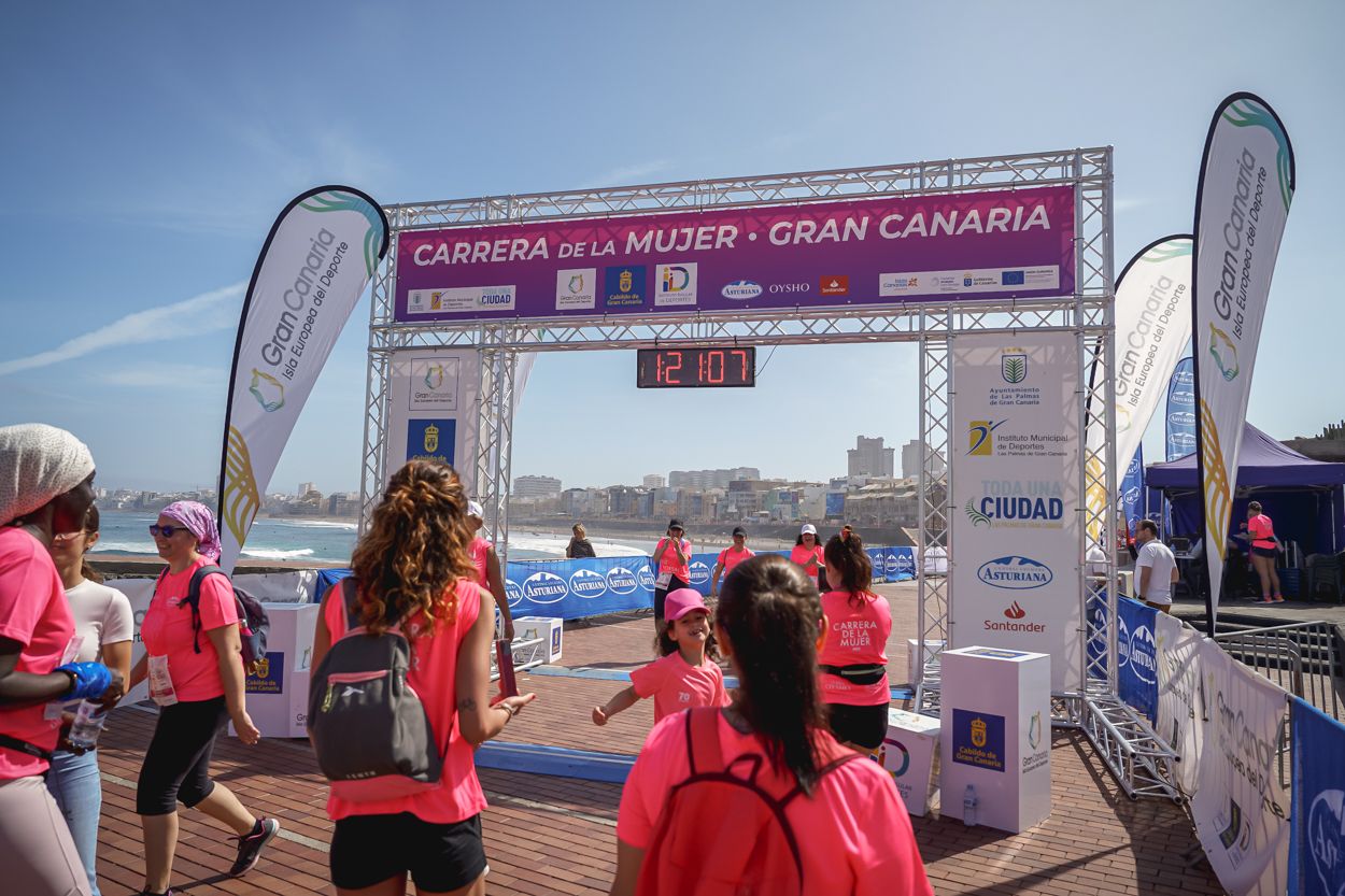 Las fotos de meta de la Carrera de la Mujer de Gran Canaria 12 20 18 15701 O