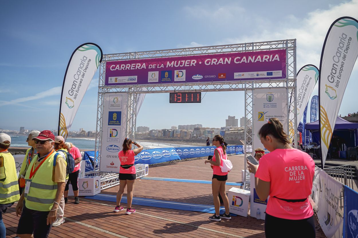 Las fotos de meta de la Carrera de la Mujer de Gran Canaria 12 30 21 15701 O