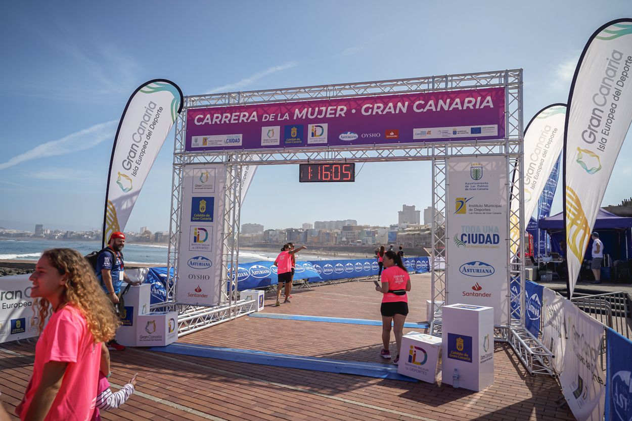 Las fotos de meta de la Carrera de la Mujer de Gran Canaria 12 15 16 15701 O