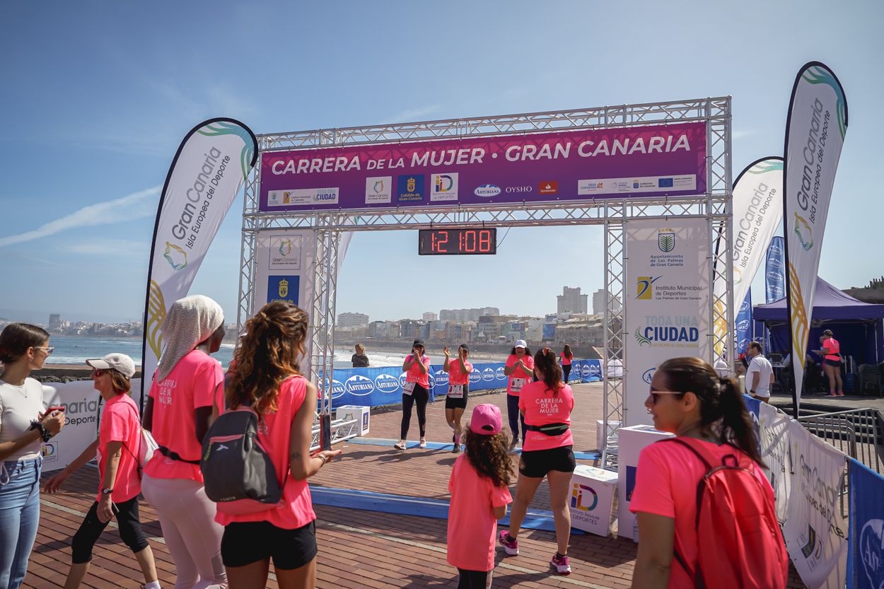 Las fotos de meta de la Carrera de la Mujer de Gran Canaria 12 20 19 15701 O