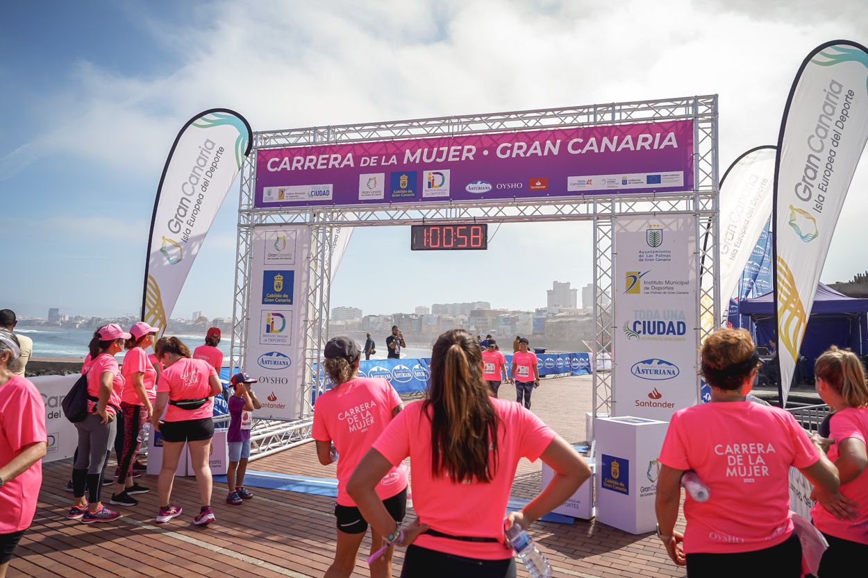 Las fotos de meta de la Carrera de la Mujer de Gran Canaria 12 00 08 15701 O