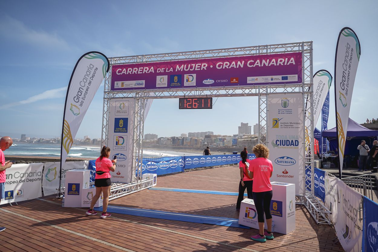 Las fotos de meta de la Carrera de la Mujer de Gran Canaria 12 25 22 15701 O