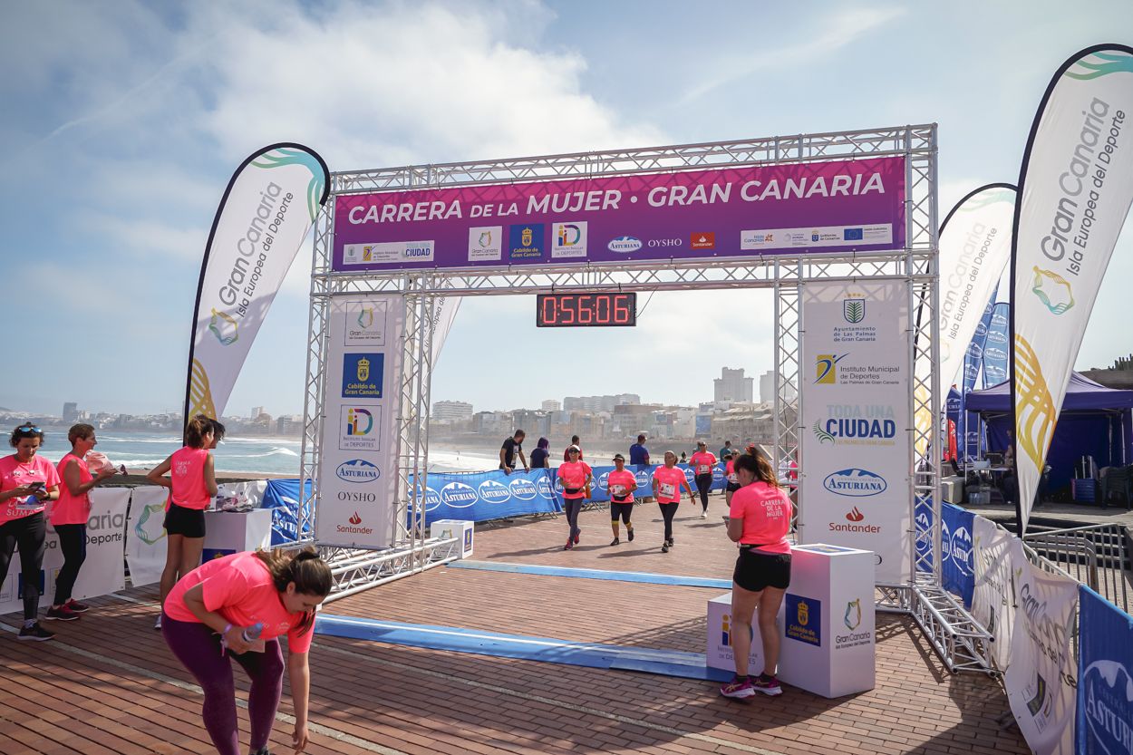 Las fotos de meta de la Carrera de la Mujer de Gran Canaria 11 55 17 15701 O