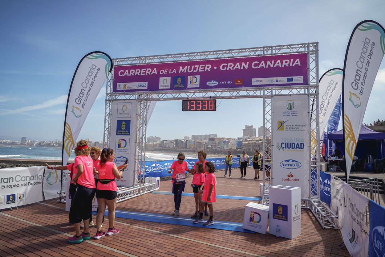 Las fotos de meta de la Carrera de la Mujer de Gran Canaria 12 32 48 15701 O