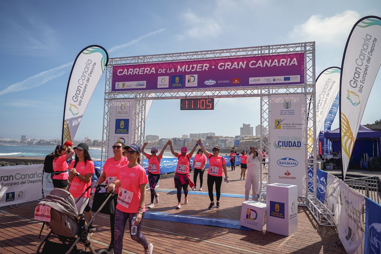 Las fotos de meta de la Carrera de la Mujer de Gran Canaria 12 10 15 15701 O