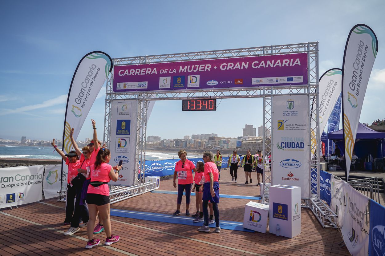 Las fotos de meta de la Carrera de la Mujer de Gran Canaria 12 32 50 15701 O