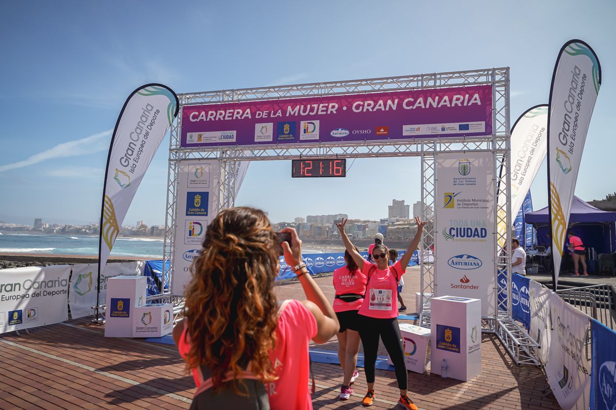 Las fotos de meta de la Carrera de la Mujer de Gran Canaria 12 20 27 15701 O