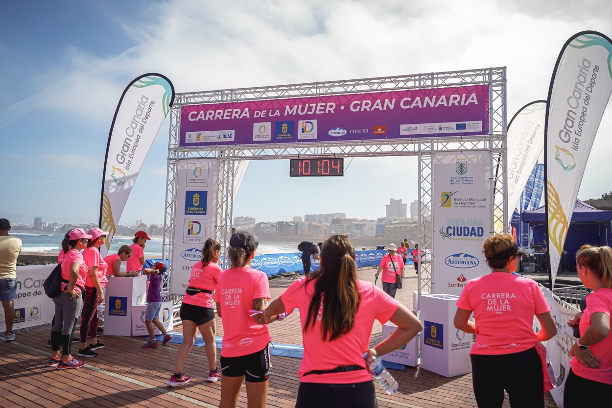Las fotos de meta de la Carrera de la Mujer de Gran Canaria 12 00 15 15701 O