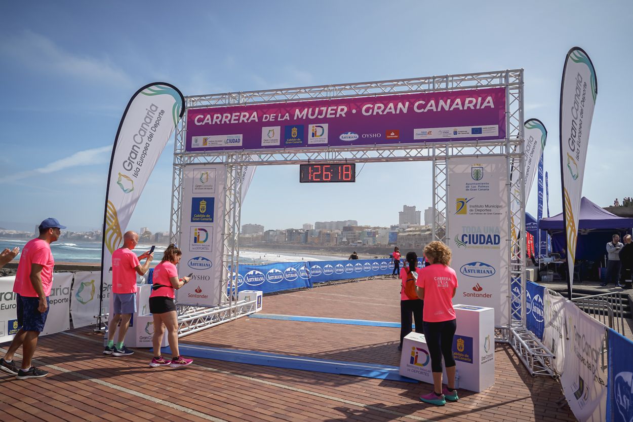 Las fotos de meta de la Carrera de la Mujer de Gran Canaria 12 25 29 15701 O