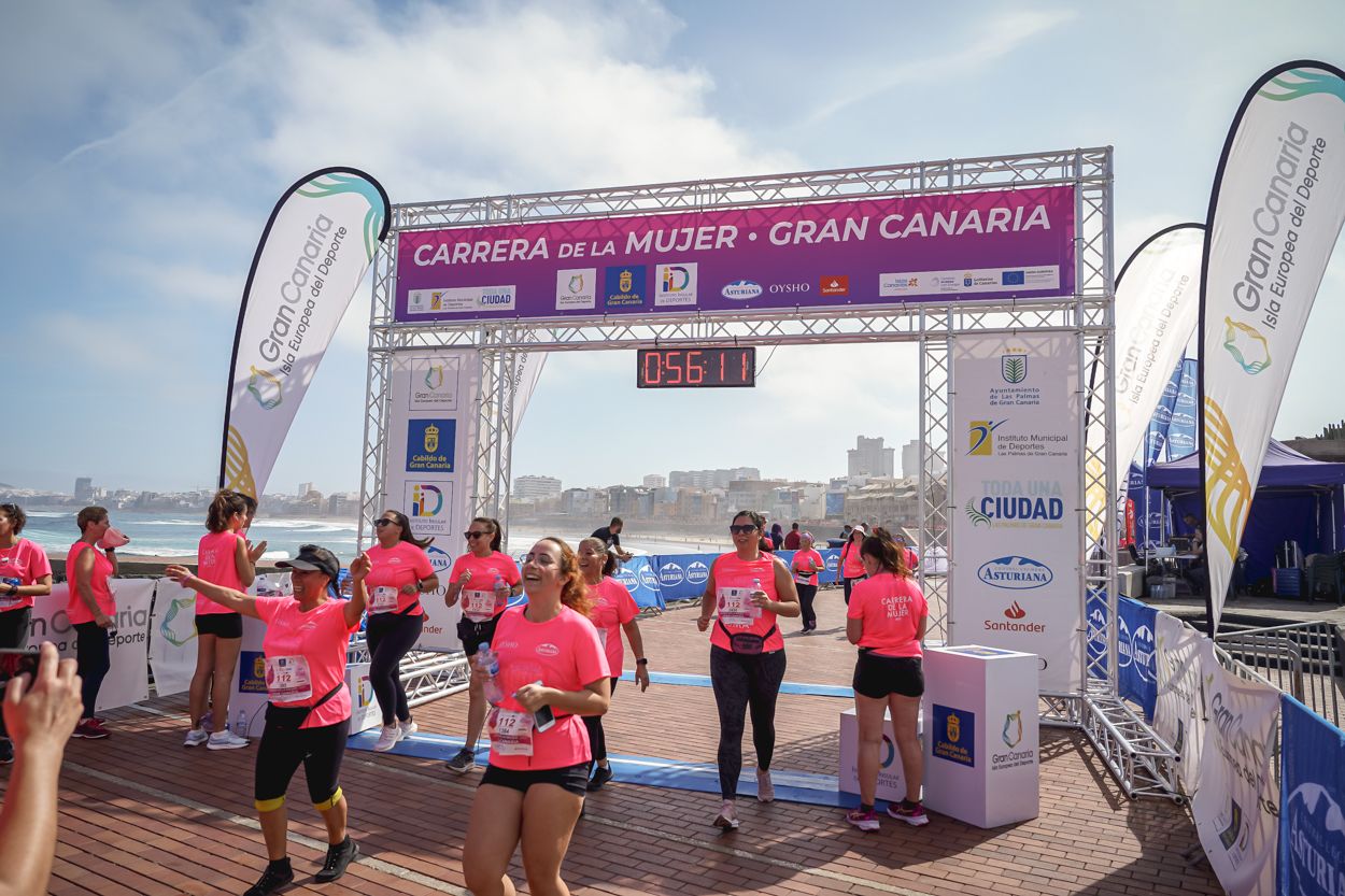 Las fotos de meta de la Carrera de la Mujer de Gran Canaria 11 55 22 15701 O