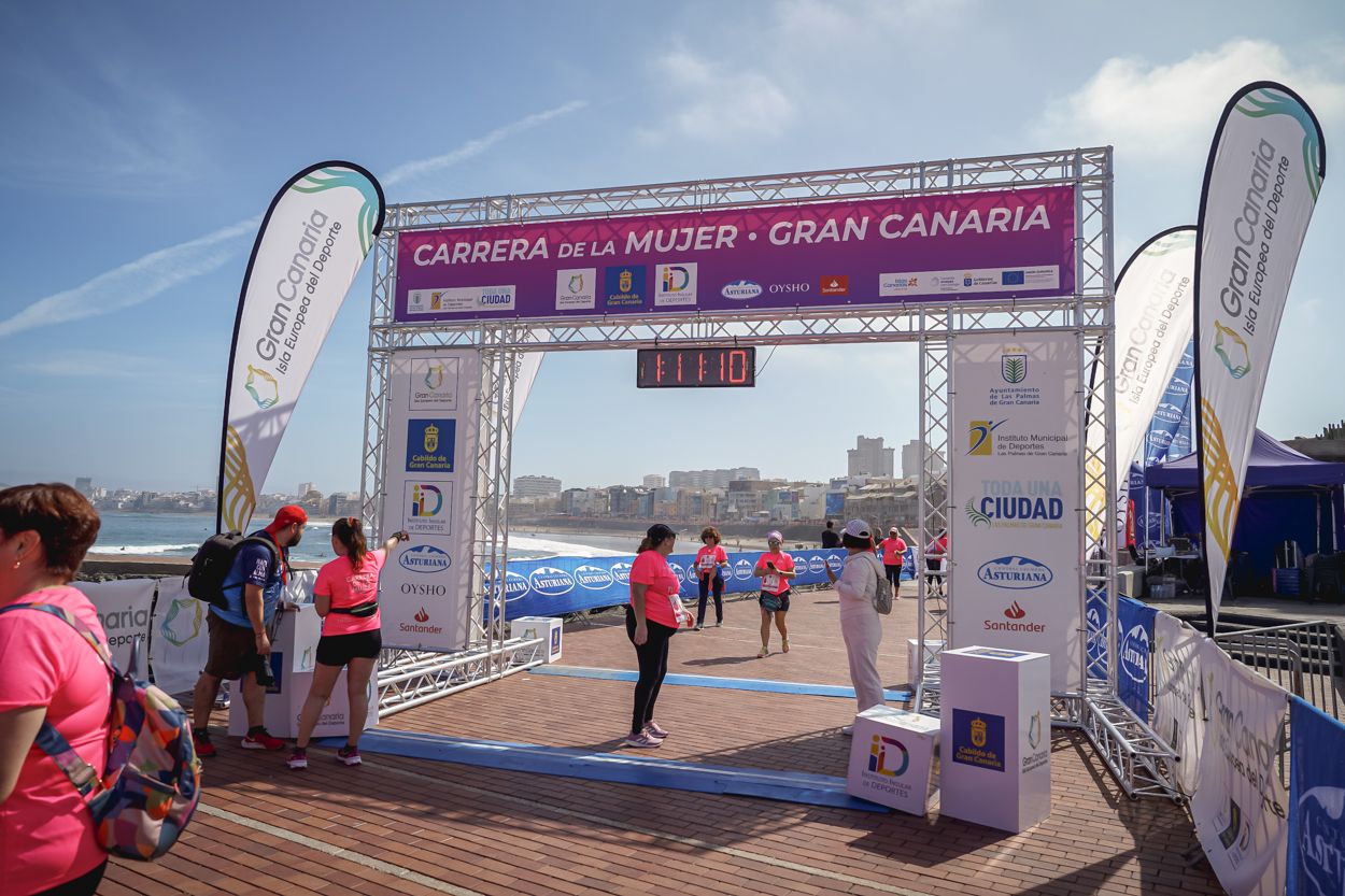 Las fotos de meta de la Carrera de la Mujer de Gran Canaria 12 10 21 15701 O