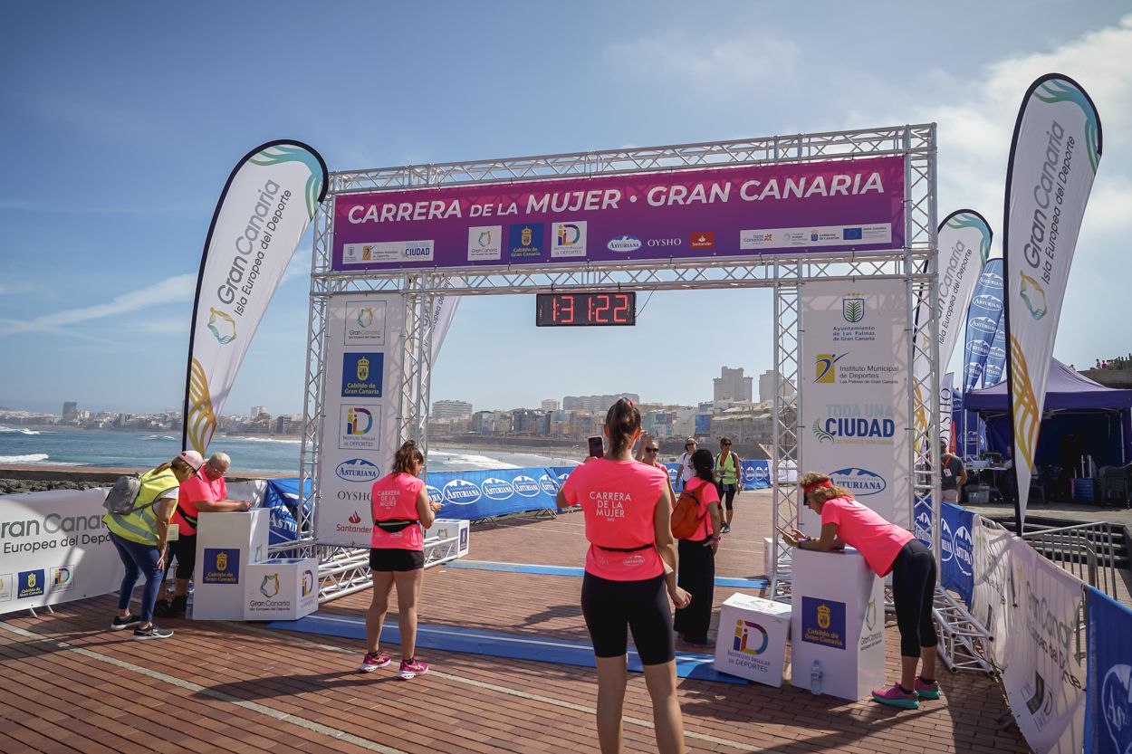Las fotos de meta de la Carrera de la Mujer de Gran Canaria 12 30 33 15701 O
