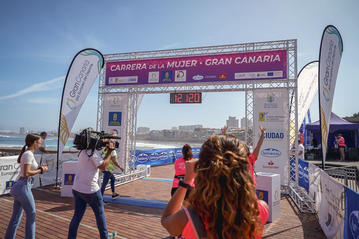 Las fotos de meta de la Carrera de la Mujer de Gran Canaria 12 20 31 15701 O