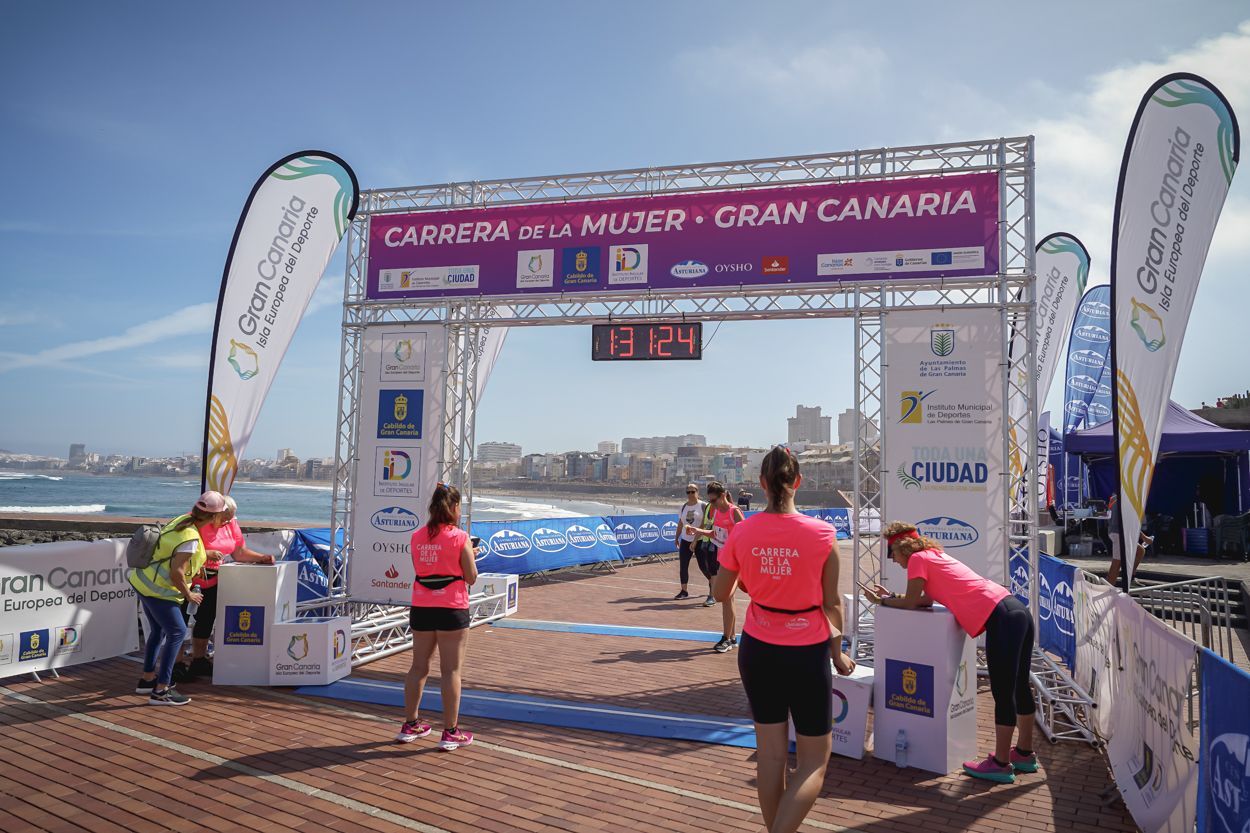 Las fotos de meta de la Carrera de la Mujer de Gran Canaria 12 30 35 15701 O