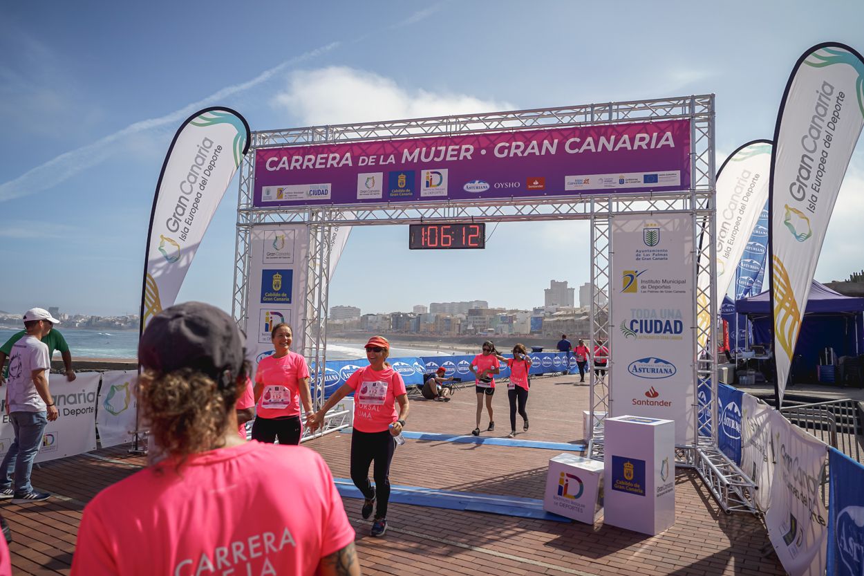 Las fotos de meta de la Carrera de la Mujer de Gran Canaria 12 05 23 15701 O
